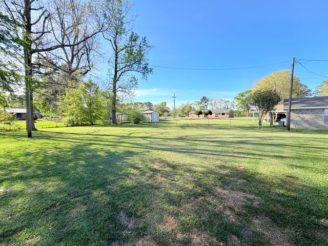 1123 Walnut, Deridder, LA 70634