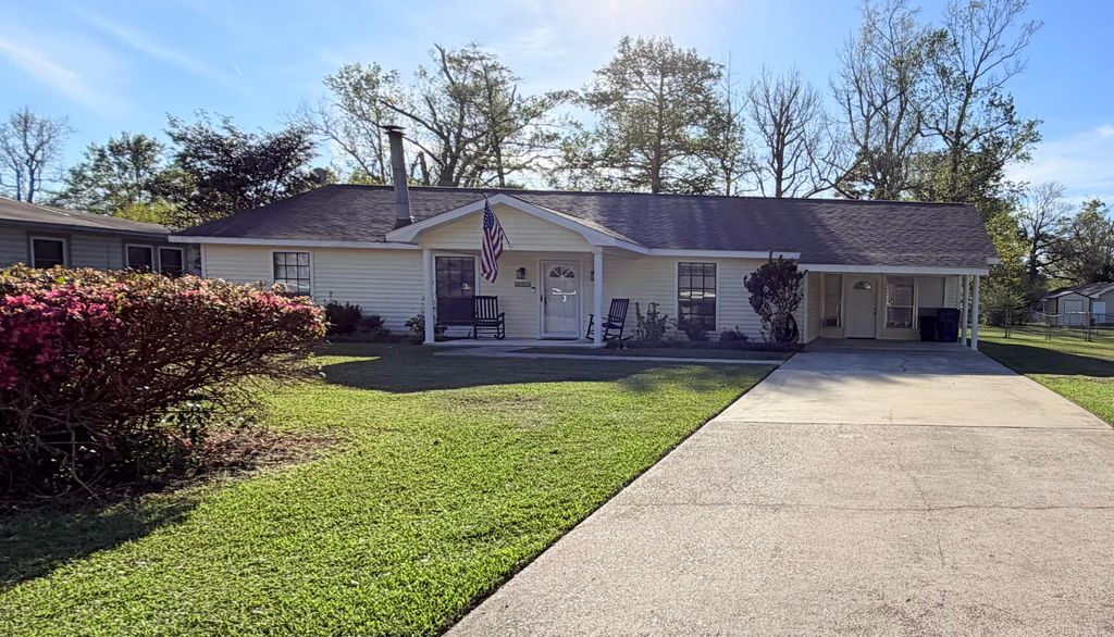 1123 Walnut, Deridder, LA 70634
