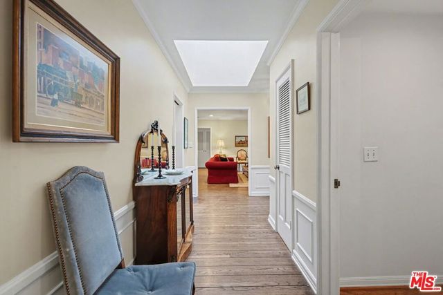11376 Thurston Place, Los Angeles, CA 90049