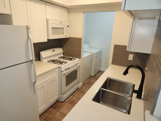 1510 Rockdale CIR A, Austin, TX 78704