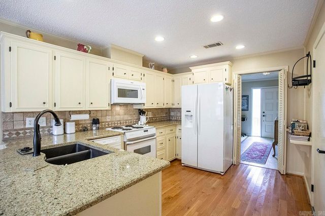 29 Coachlight Drive, Little Rock, AR 72227