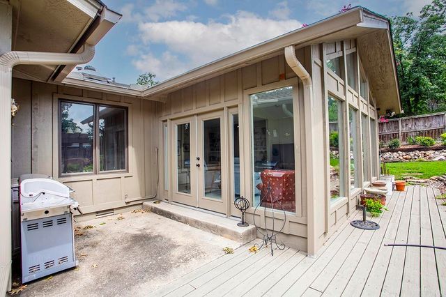 29 Coachlight Drive, Little Rock, AR 72227