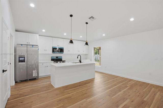 2031 W Myakka Road, Avon Park, FL 33825