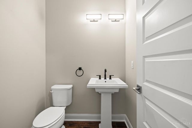 4051 Falling Creek Court, Sharonville, OH 45241