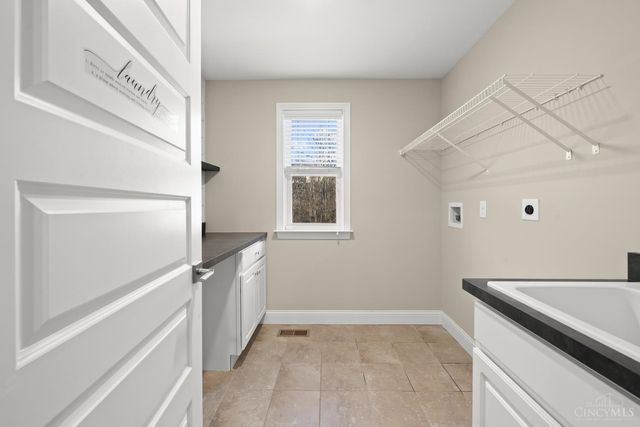 4051 Falling Creek Court, Sharonville, OH 45241