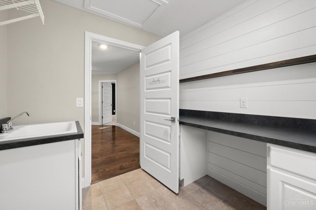 4051 Falling Creek Court, Sharonville, OH 45241