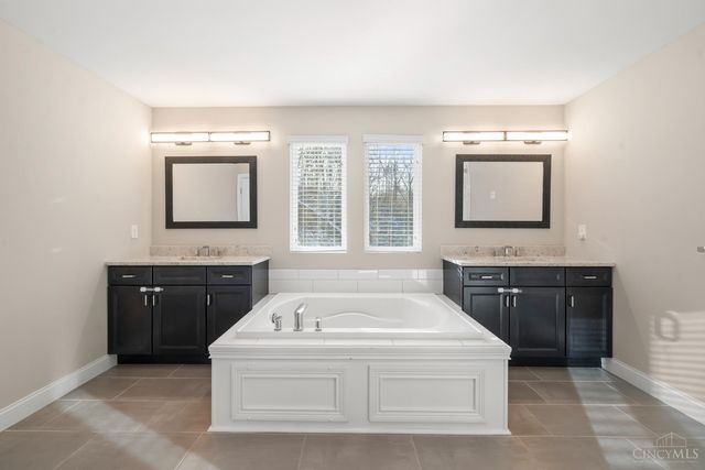 4051 Falling Creek Court, Sharonville, OH 45241