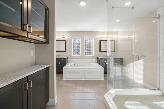 4051 Falling Creek Court, Sharonville, OH 45241