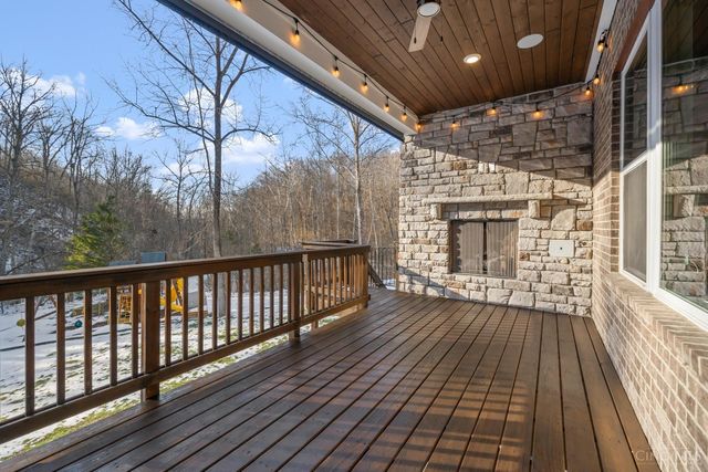 4051 Falling Creek Court, Sharonville, OH 45241