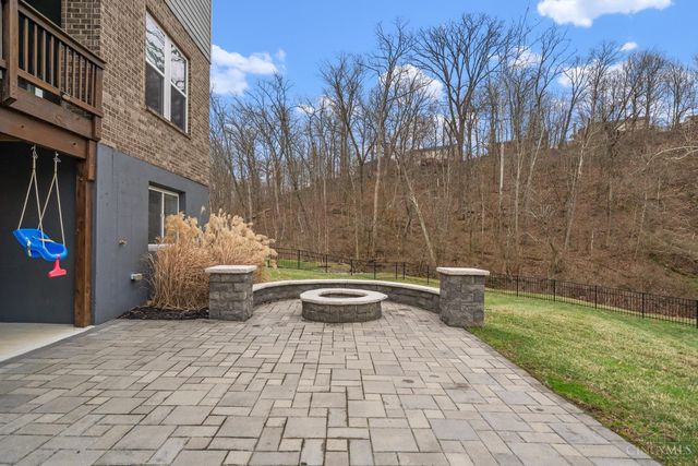 4051 Falling Creek Court, Sharonville, OH 45241