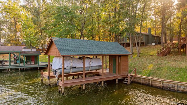 207 S King Laurence Ct., Scroggins, TX 75480