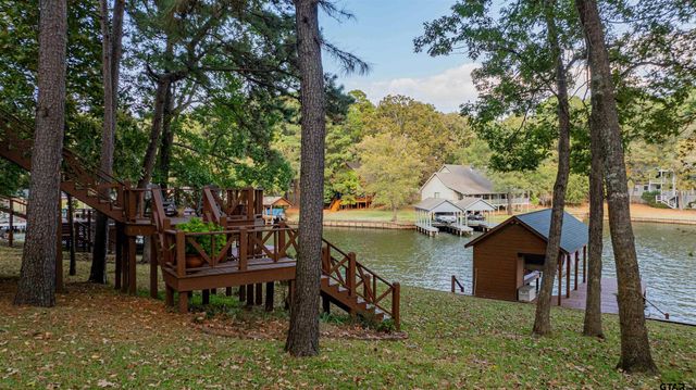 207 S King Laurence Ct., Scroggins, TX 75480