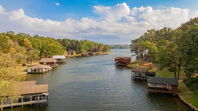 207 S King Laurence Ct., Scroggins, TX 75480