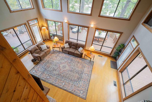 207 S King Laurence Ct., Scroggins, TX 75480