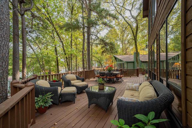 207 S King Laurence Ct., Scroggins, TX 75480