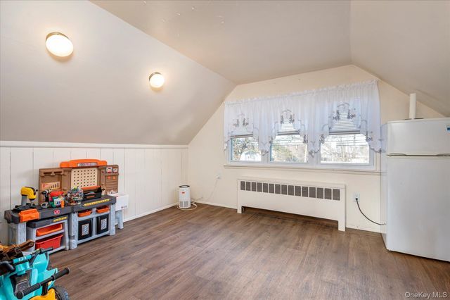 1 Salem, Hicksville, NY 11801