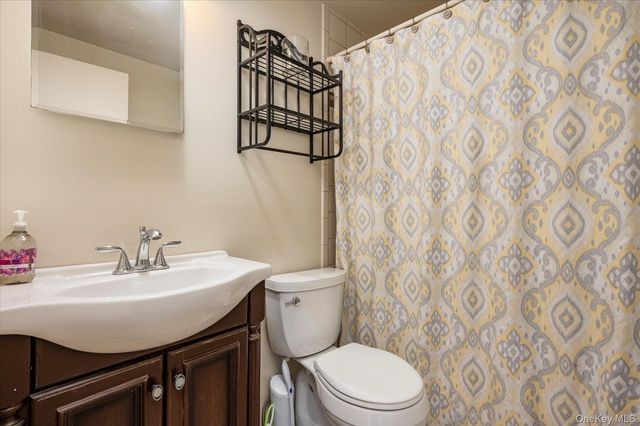 1 Salem, Hicksville, NY 11801