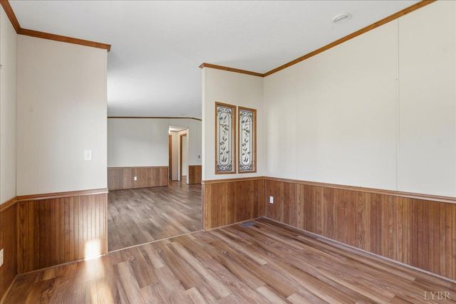 108 Weaver Dr, Elliston, VA 24087