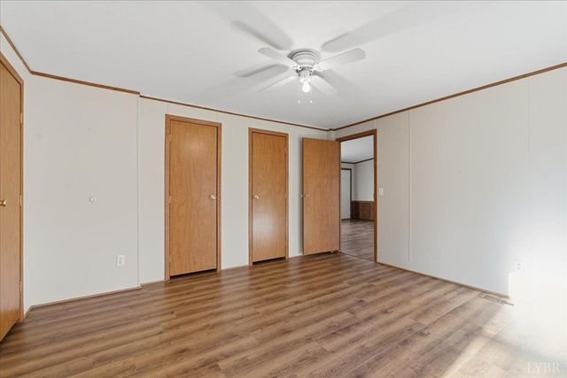 108 Weaver Dr, Elliston, VA 24087