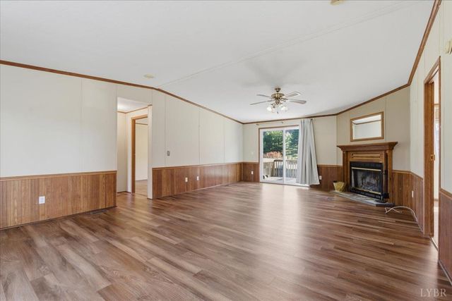 108 Weaver Dr, Elliston, VA 24087