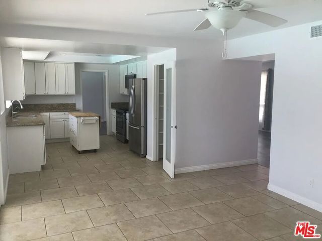 42900 Staffordshire Drive, Lancaster, CA 93534