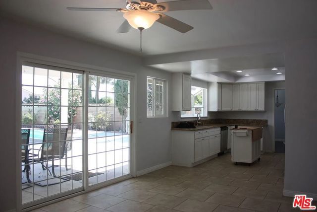 42900 Staffordshire Drive, Lancaster, CA 93534