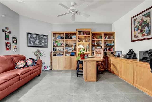1318 Syrah Avenue, Tulare, CA 93274