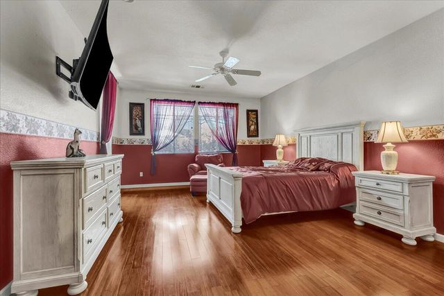 1318 Syrah Avenue, Tulare, CA 93274