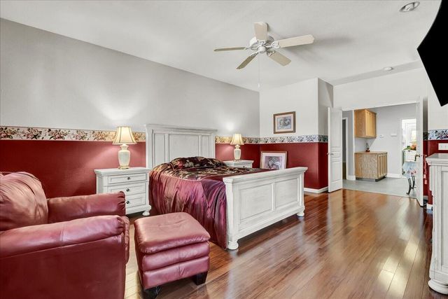 1318 Syrah Avenue, Tulare, CA 93274