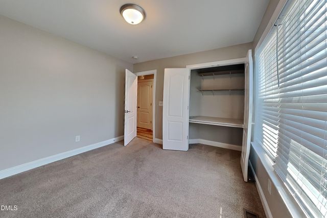 302 Oxfordshire Drive, Fuquay Varina, NC 27526