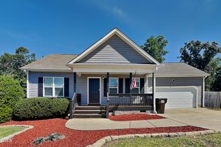 302 Oxfordshire Drive, Fuquay Varina, NC 27526