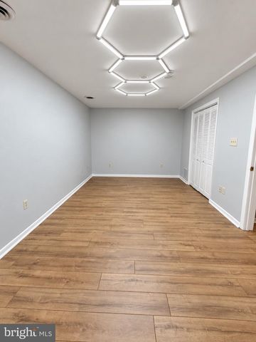 8139 HALLMARK PL, Gaithersburg, MD 20879
