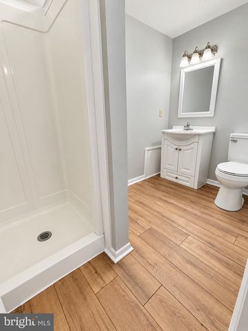 8139 HALLMARK PL, Gaithersburg, MD 20879