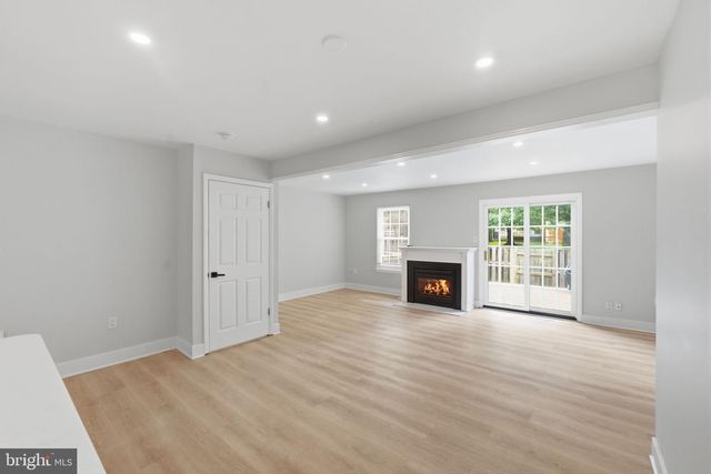 8139 HALLMARK PL, Gaithersburg, MD 20879