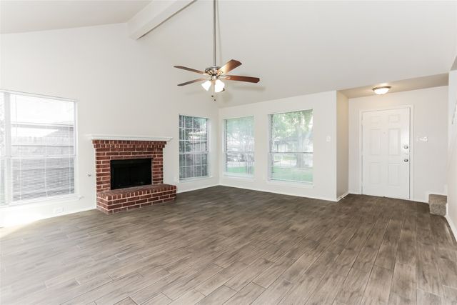 2846 White Oak Drive, Grand Prairie, TX 75052