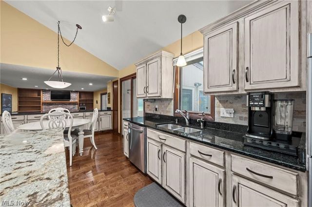 5062 Lansdowne Drive, Solon, OH 44139