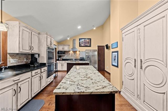 5062 Lansdowne Drive, Solon, OH 44139