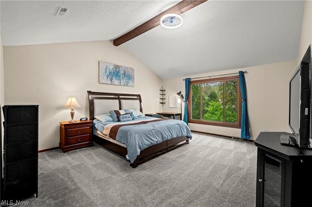 5062 Lansdowne Drive, Solon, OH 44139