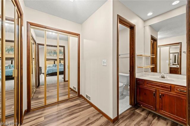 5062 Lansdowne Drive, Solon, OH 44139