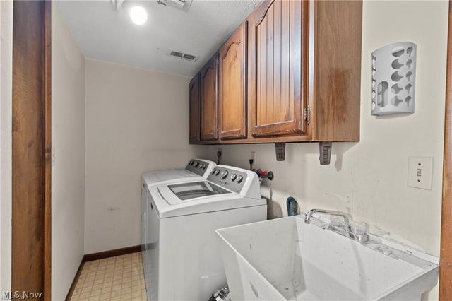5062 Lansdowne Drive, Solon, OH 44139