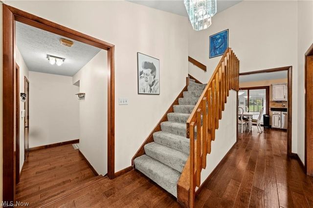 5062 Lansdowne Drive, Solon, OH 44139