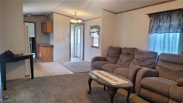 211 Broughton Avenue, Marietta, OH 45750