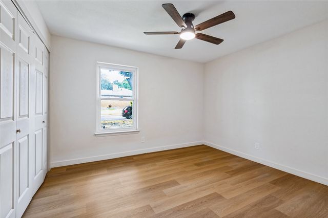 5445 Enderly Place, Dallas, TX 75227