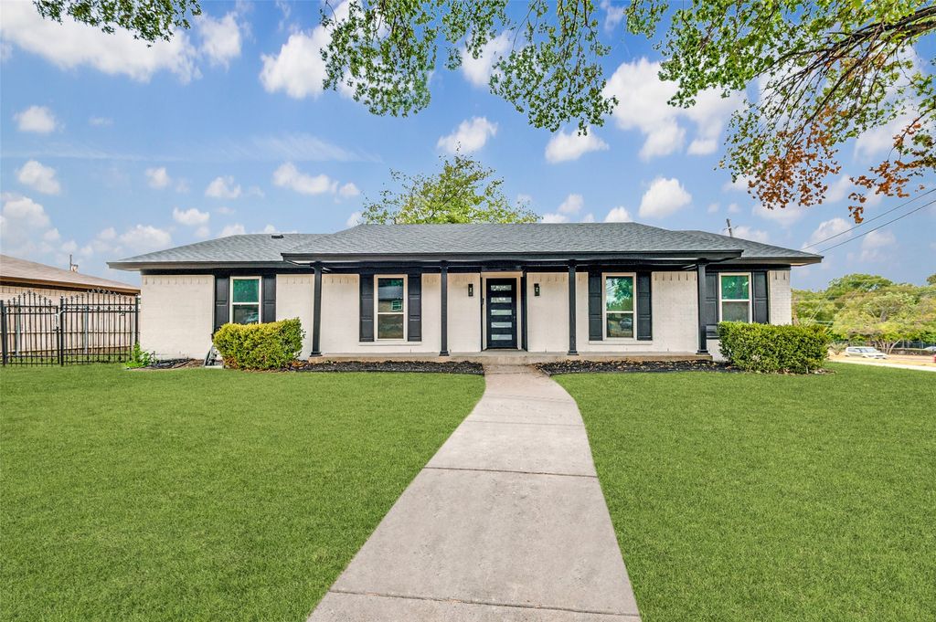 5445 Enderly Place, Dallas, TX 75227