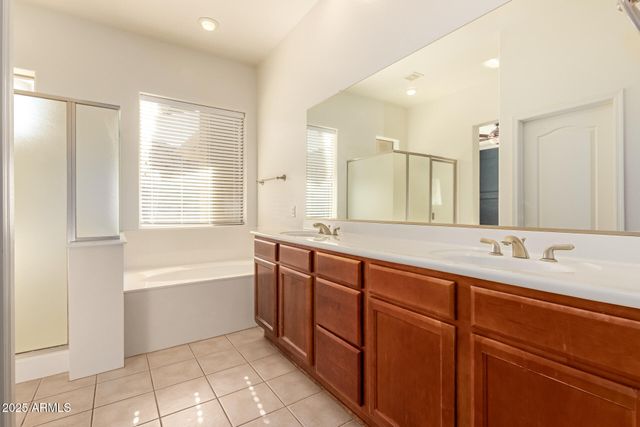 6857 W PEAK VIEW Road, Peoria, AZ 85383