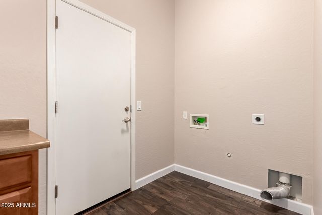 6857 W PEAK VIEW Road, Peoria, AZ 85383