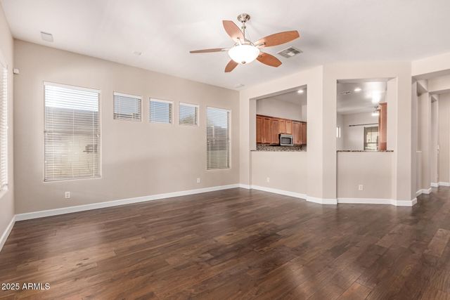 6857 W PEAK VIEW Road, Peoria, AZ 85383