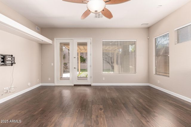 6857 W PEAK VIEW Road, Peoria, AZ 85383