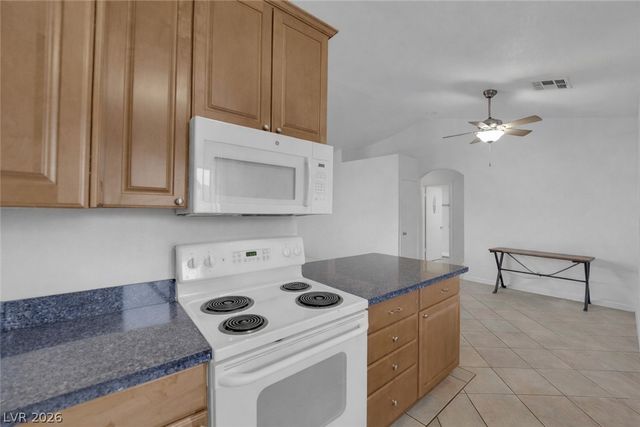 5330 Silvermist Court 202, Las Vegas, NV 89122