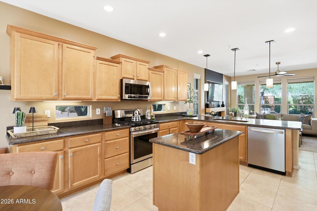27582 N 129TH Lane, Peoria, AZ 85383 — photo 3